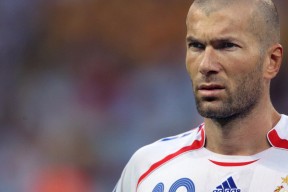 拉文失误频发公牛终结连败，拉文31分率公牛取季前赛四连胜