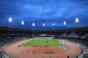 体育新闻中心立体解读行业热点现象，体育新闻热点事件