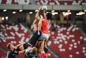 尤尔曼德赞扬勒沃库森关键施压阶段的坚韧态度，尤勒曼简介