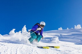 拜仁两战神爆发救主德甲格局再度反转，拜仁豪夺德甲九连冠!