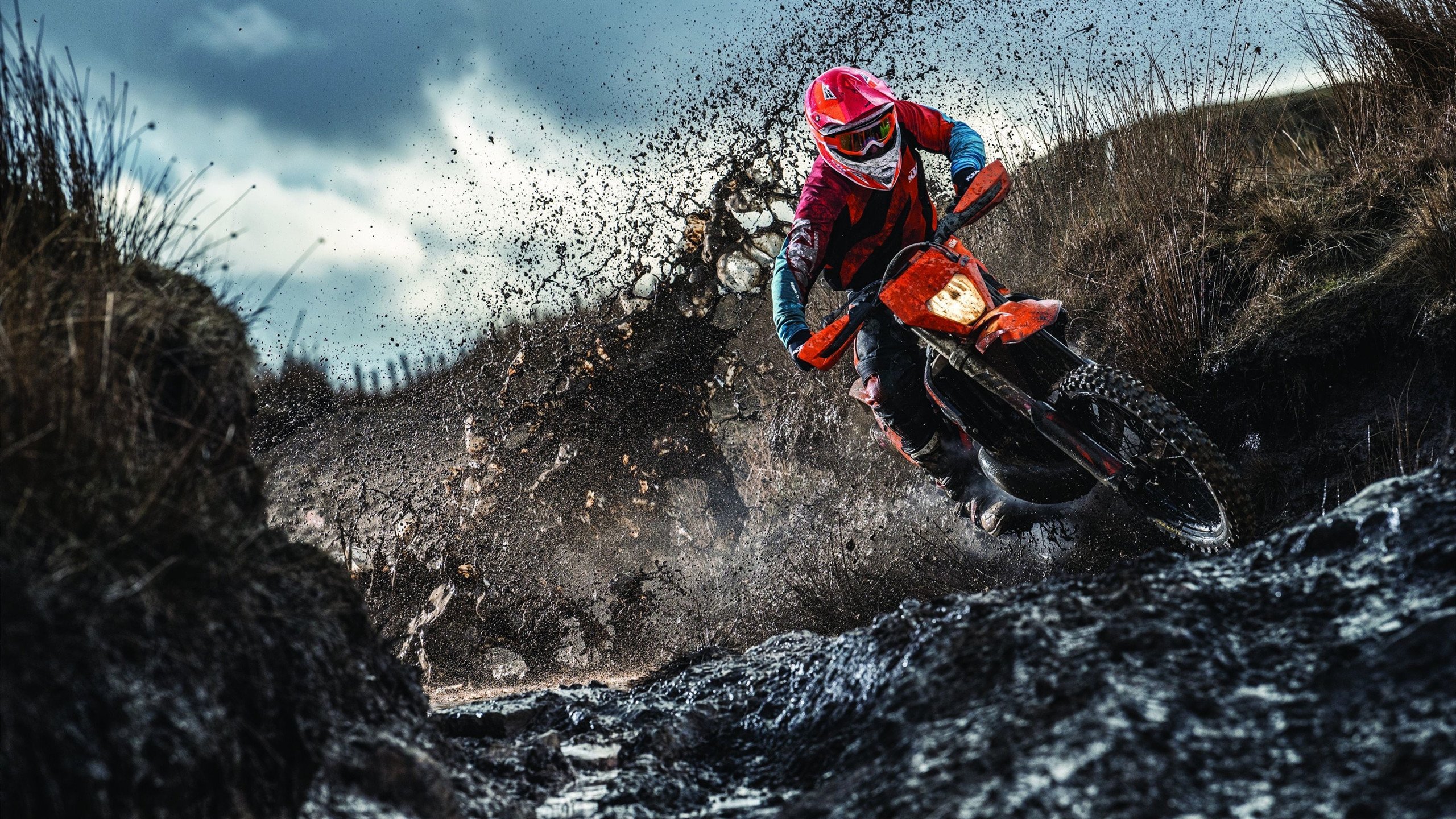 科技助力裁判培训，VR模拟判罚场景被采用，视频裁判是vr还是var